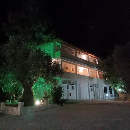 Апартаменты Pouliezos Koklanis Zante